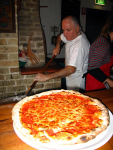 Pizza Napoli in Bocca